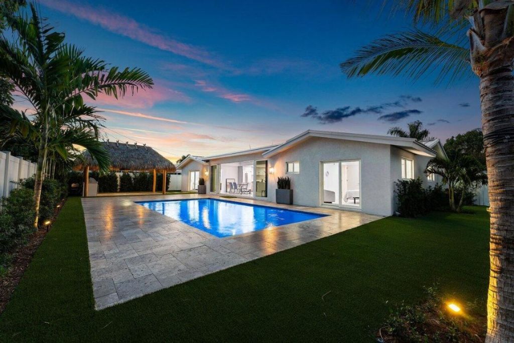 902 SW 27th Place, Boynton Beach, FL 33435 Photo