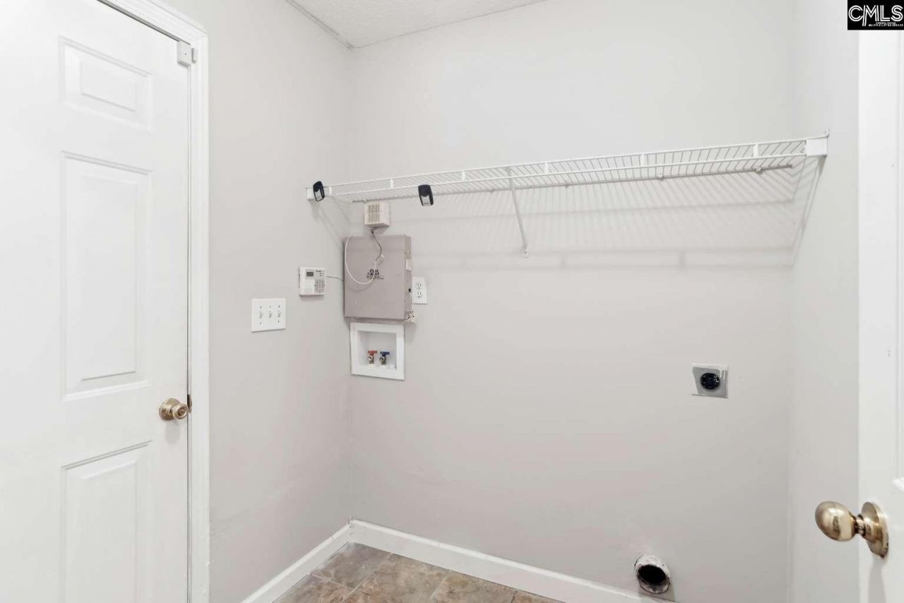 73 Upper Loop Way Photo 9