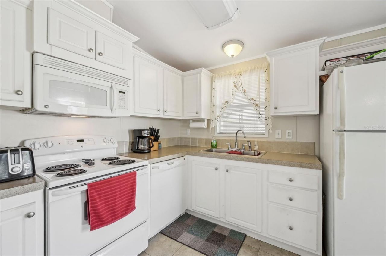 6904 Cortez Road W, Unit 10, Bradenton, FL 34210 Photo