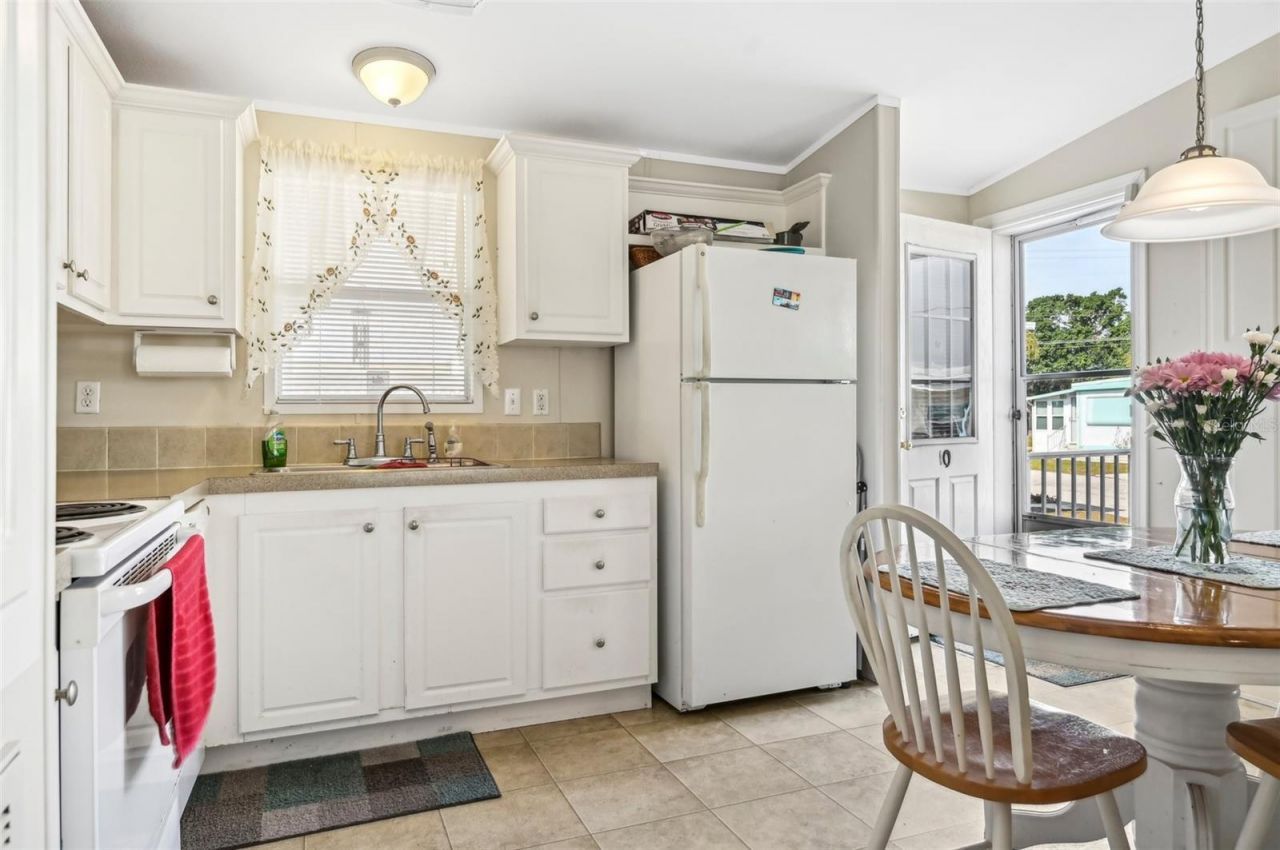 6904 Cortez Road W, Unit 10, Bradenton, FL 34210 Photo