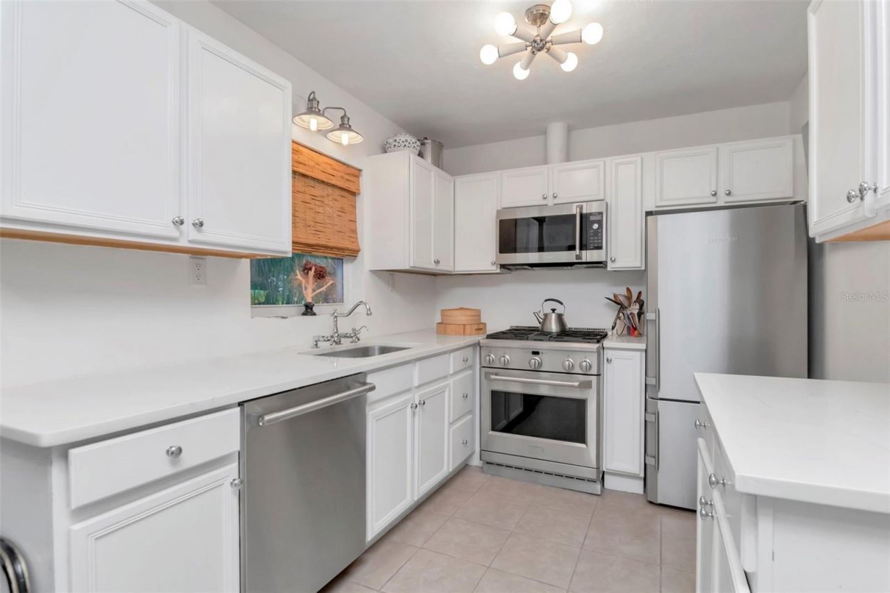 6208 S Jones Road, Tampa, FL 33611 Photo