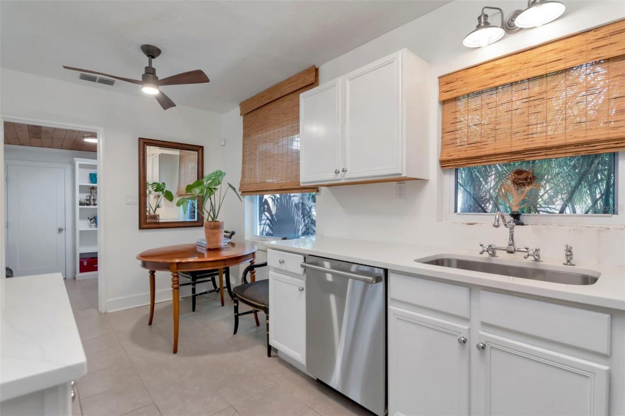 6208 S Jones Road, Tampa, FL 33611 Photo