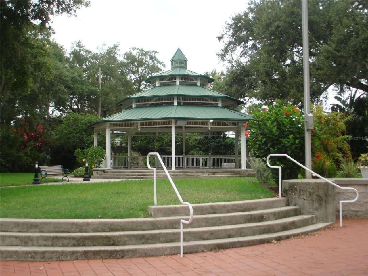 317 Plymouth Street, Safety Harbor, FL 34695 Photo