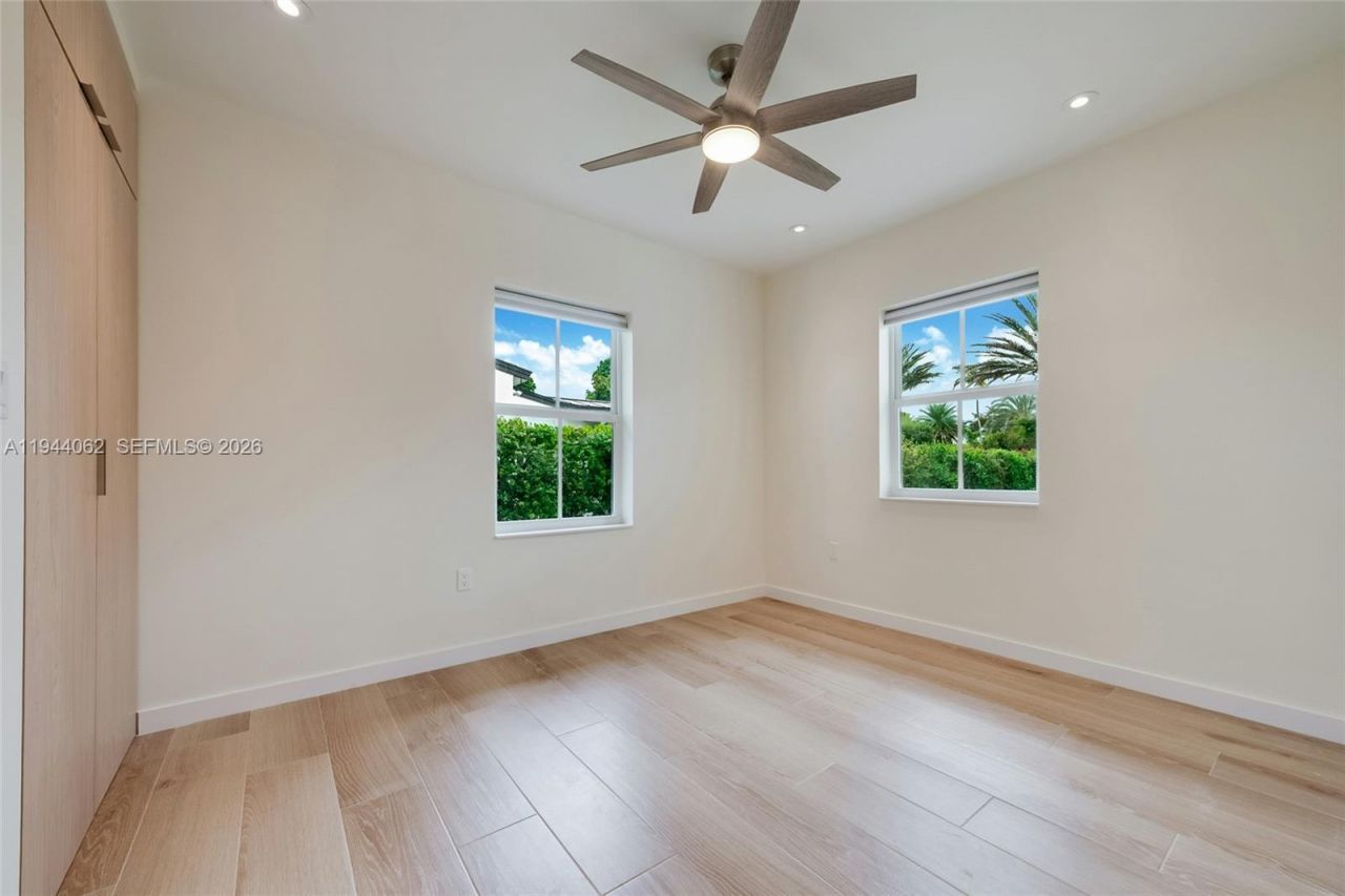 6356 SW 14th St, West Miami, FL 33144 Photo