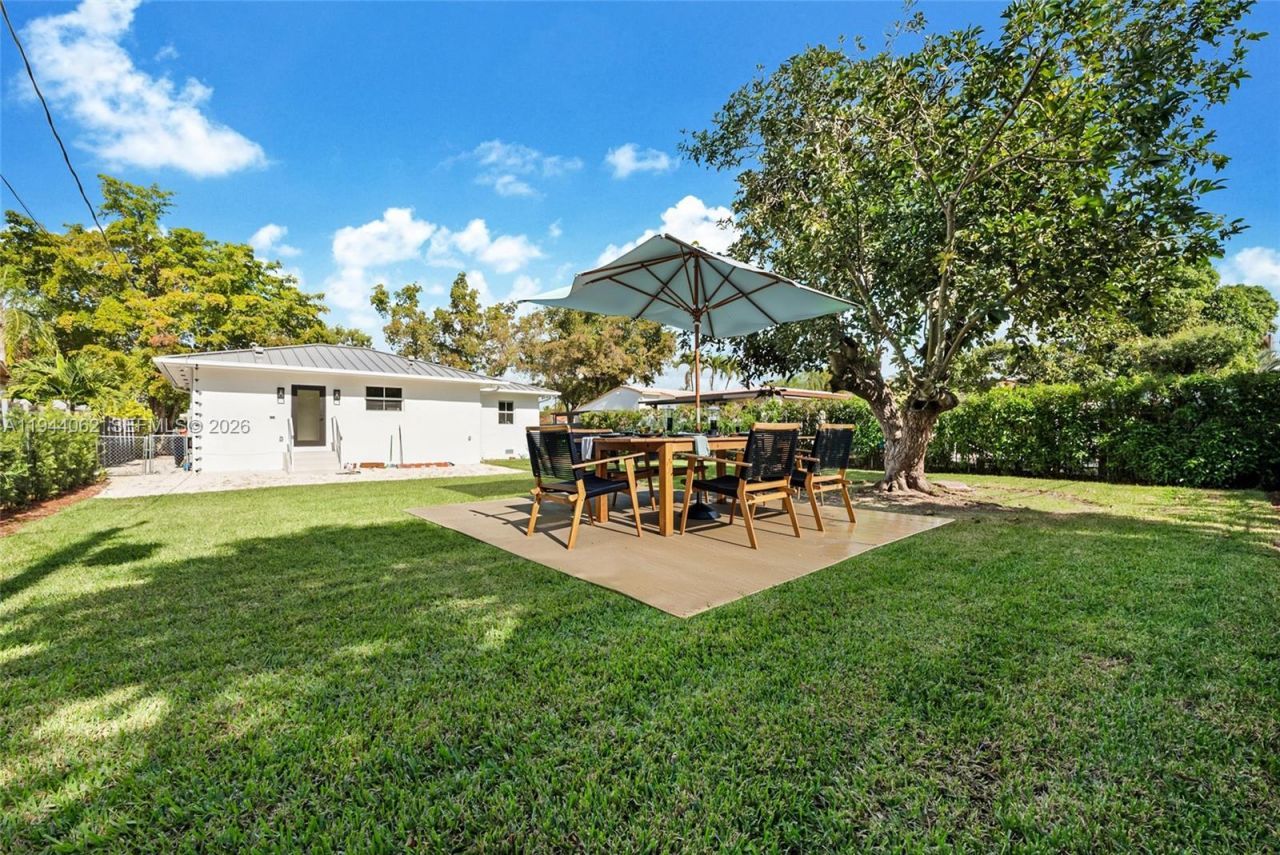 6356 SW 14th St, West Miami, FL 33144 Photo