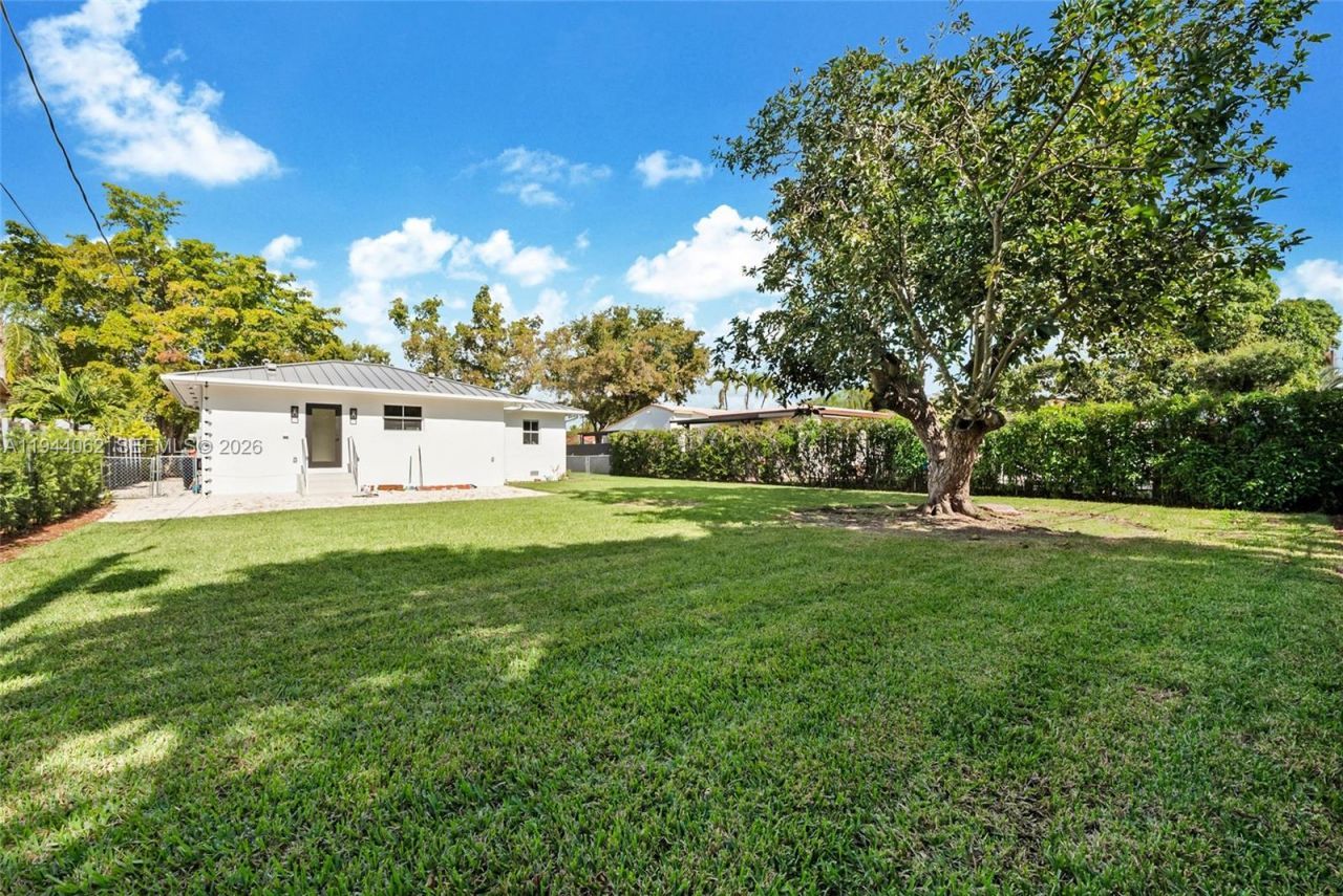 6356 SW 14th St, West Miami, FL 33144 Photo