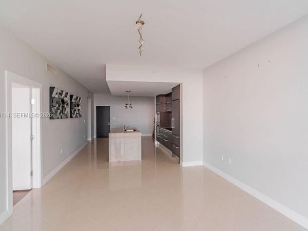 900 Biscayne Blvd, Unit 2705, Miami, FL 33132