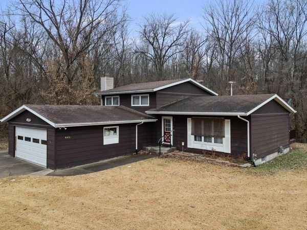 8412 10th Street W, Rock Island, IL 61201