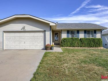 1900 NW 58 Street, Lincoln, NE 68528