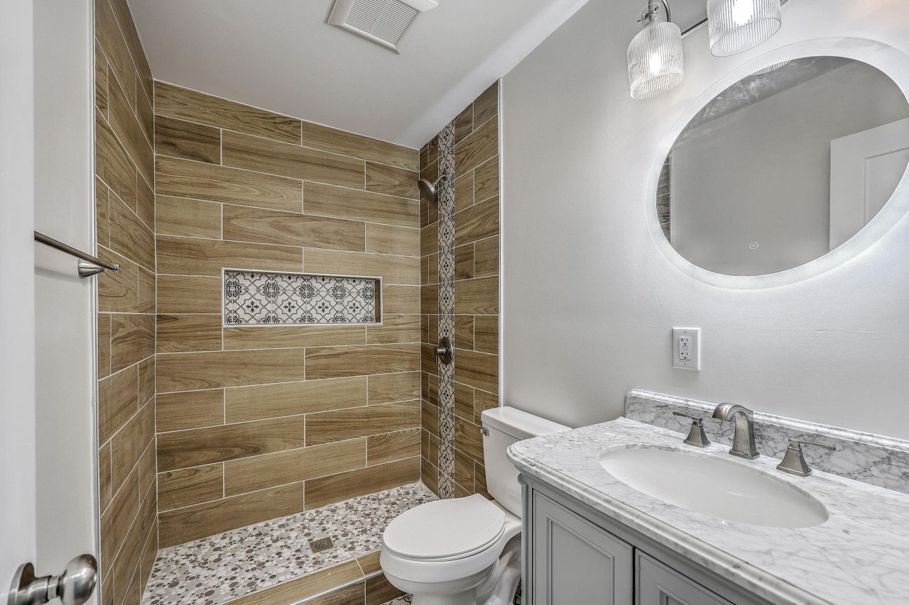 825 1st Street Photo 22