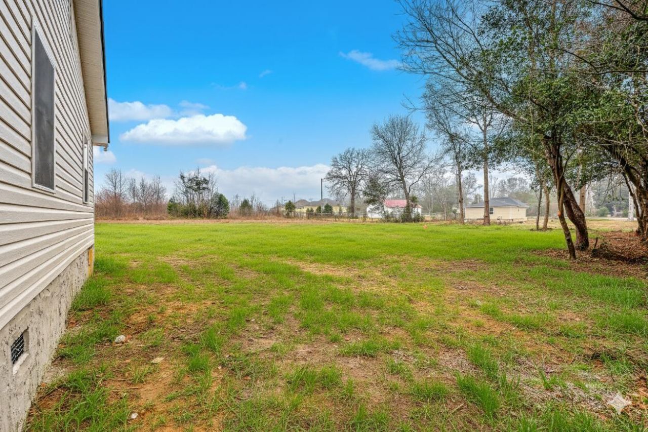 825 1st Street Photo 25