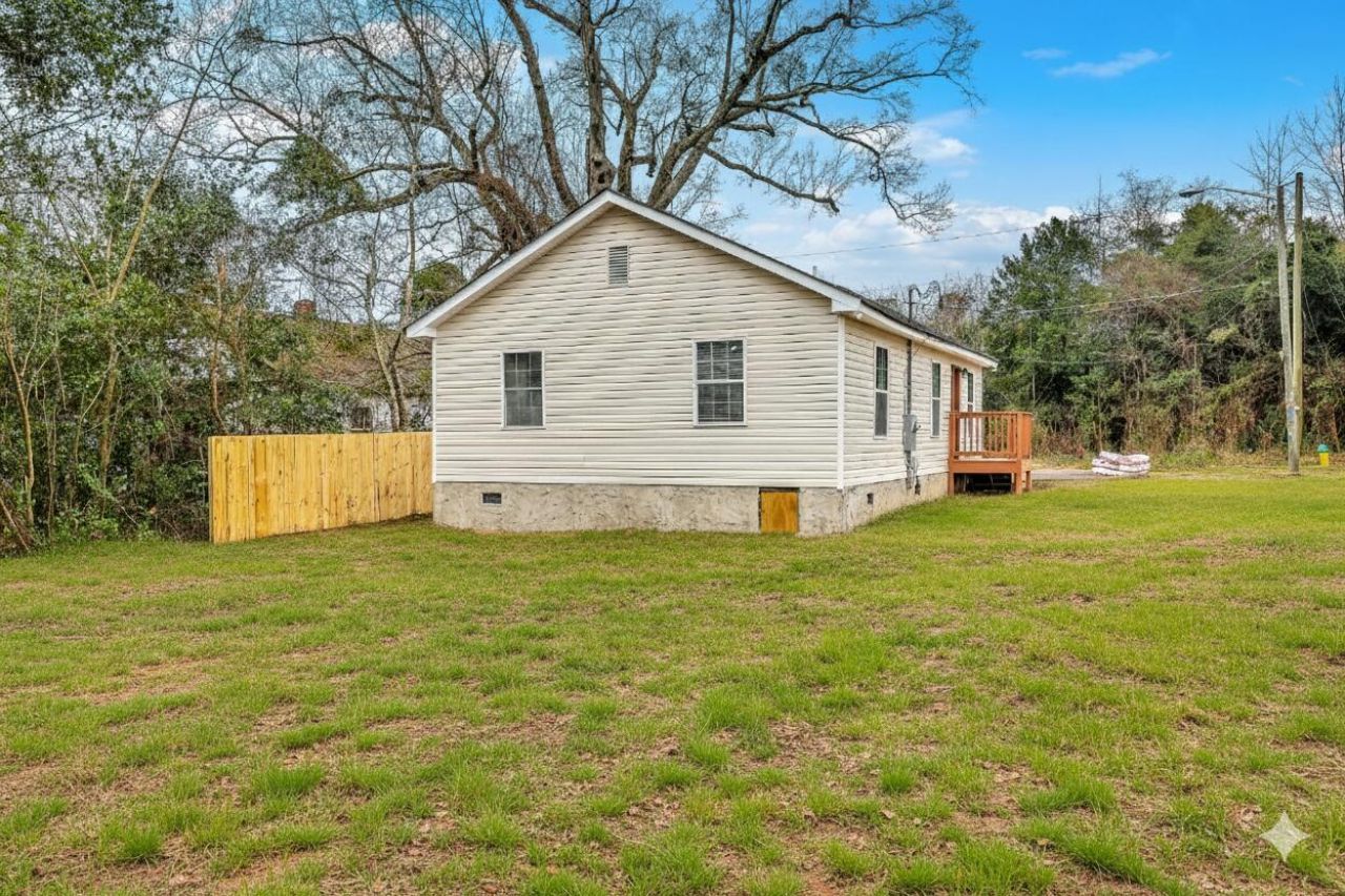 825 1st Street Photo 26