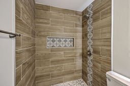 825 1st Street photo 4