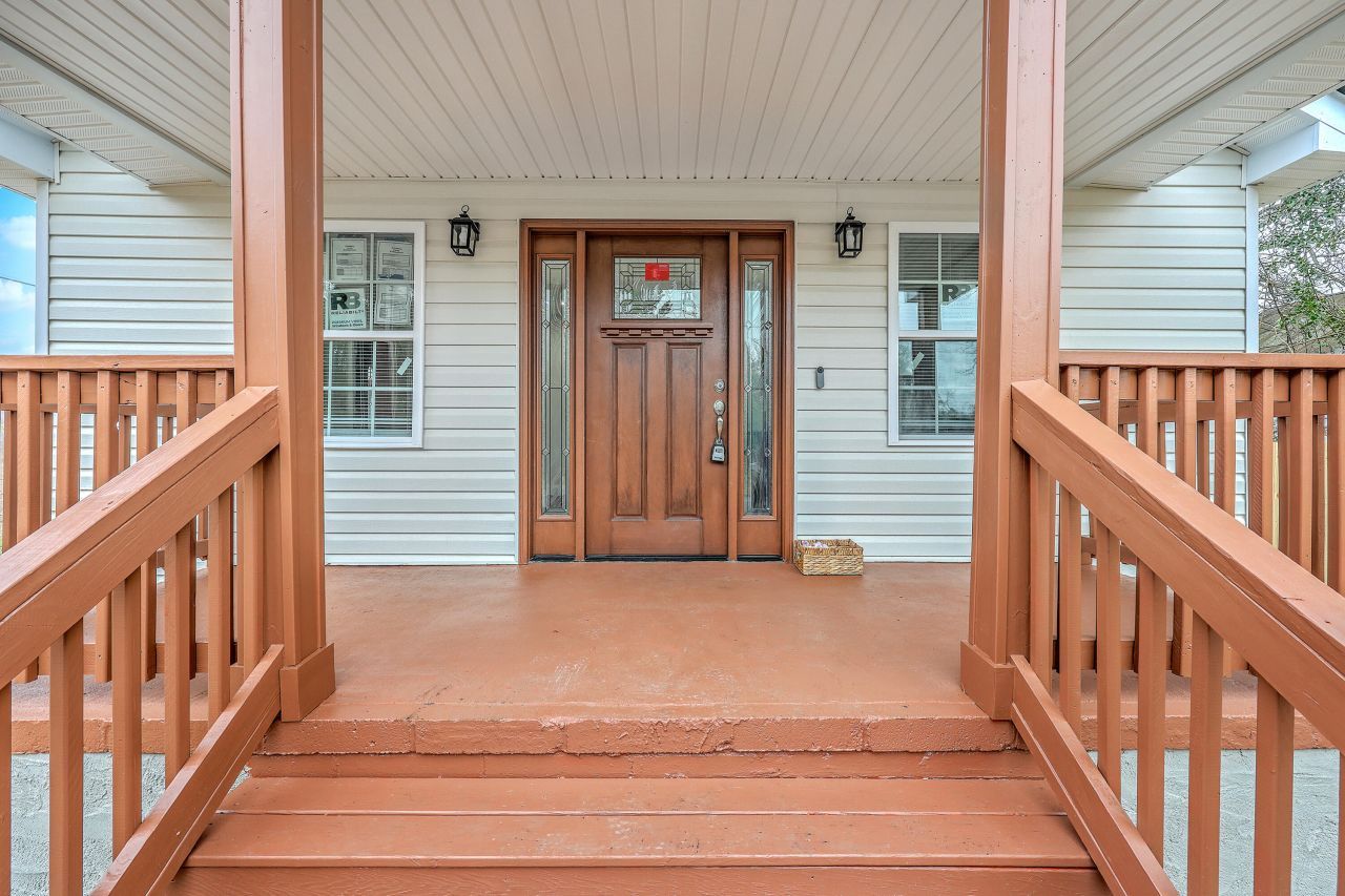 825 1st Street Photo 5