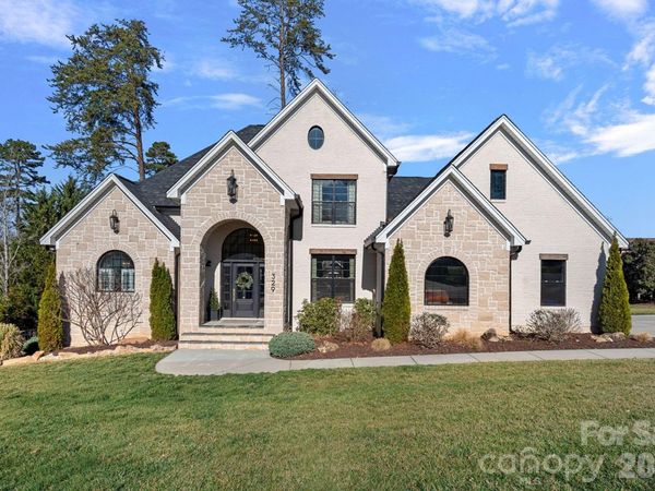 329 Bent Tree Drive, Stanley, NC 28164