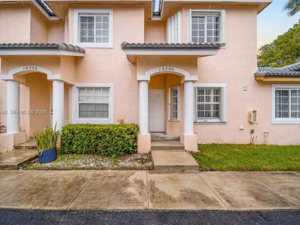 14260 SW 121st Pl, Unit 11, Miami, FL 33186