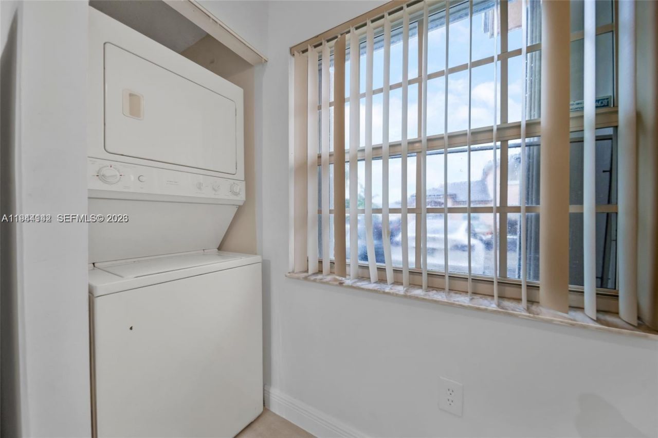 14260 SW 121st Pl, Unit 11, Miami, FL 33186 Photo