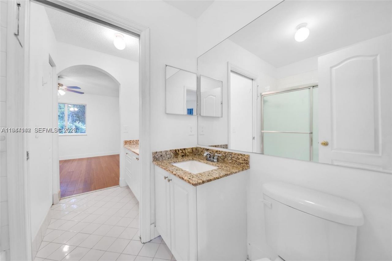 14260 SW 121st Pl, Unit 11, Miami, FL 33186 Photo