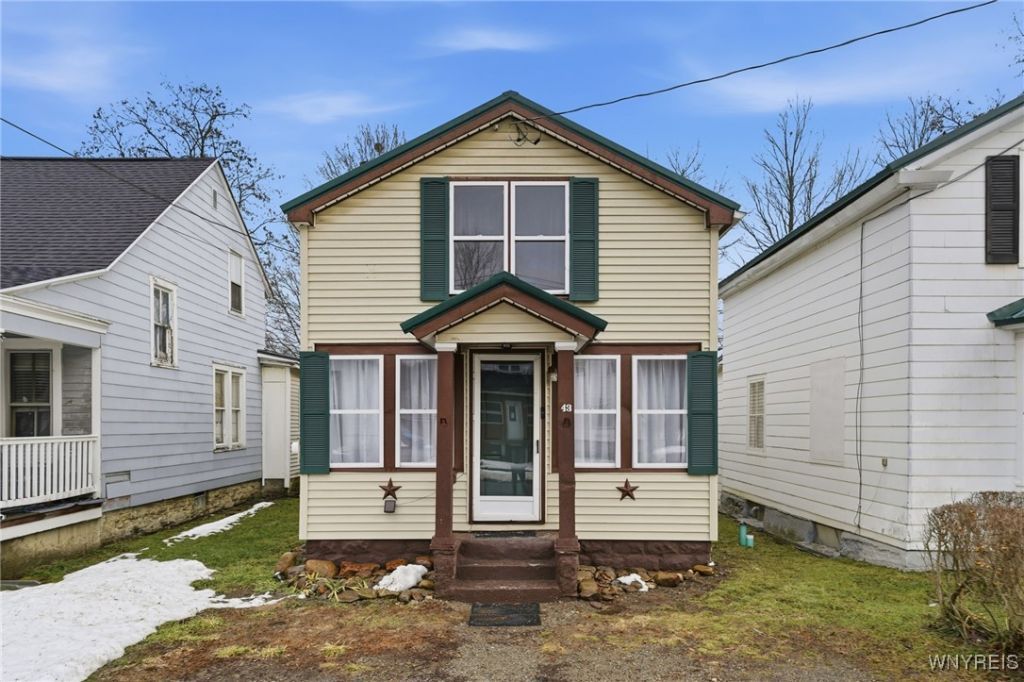 43 Walnut Street, Gowanda, NY 14070 Main Photo
