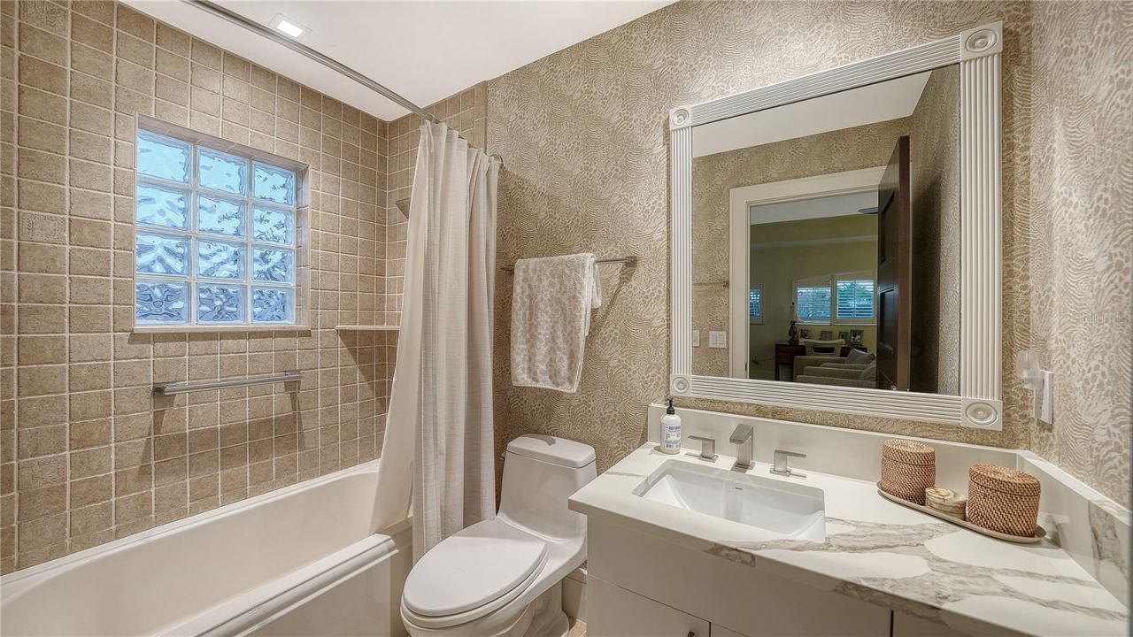 3598 Fair Oaks Lane, Longboat Key, FL 34228 Photo