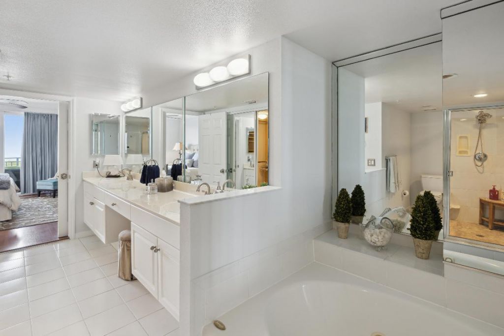 2880 NE 14th St Causeway, Unit 904, Pompano Beach, FL 33062 Photo