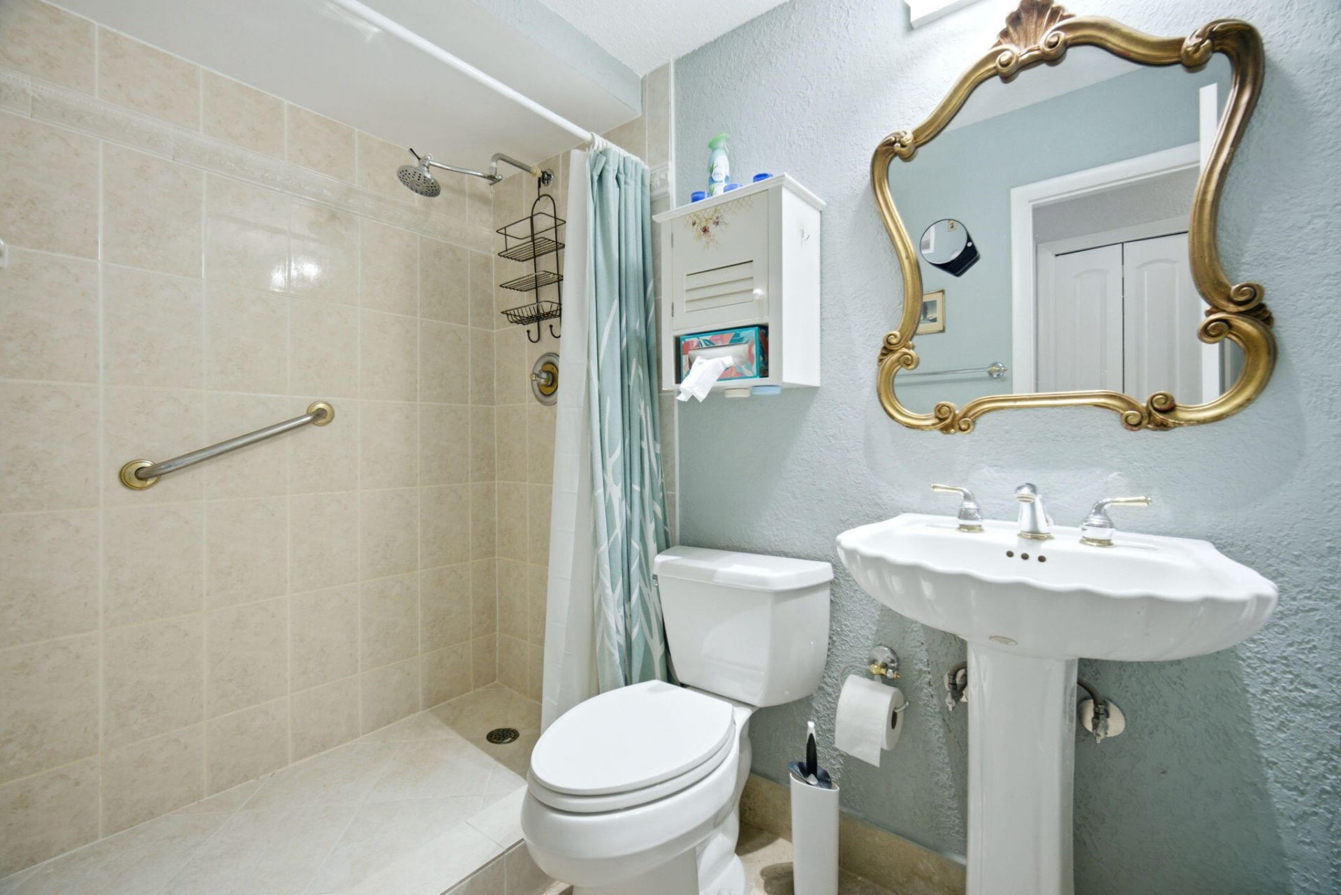 4000 N Hills Drive, Unit 25, Hollywood, FL 33021 Photo