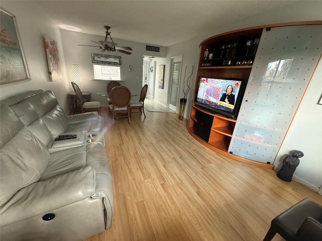 3431 NW 50th Avenue, Unit 304, Lauderdale Lakes, FL 33319 Photo