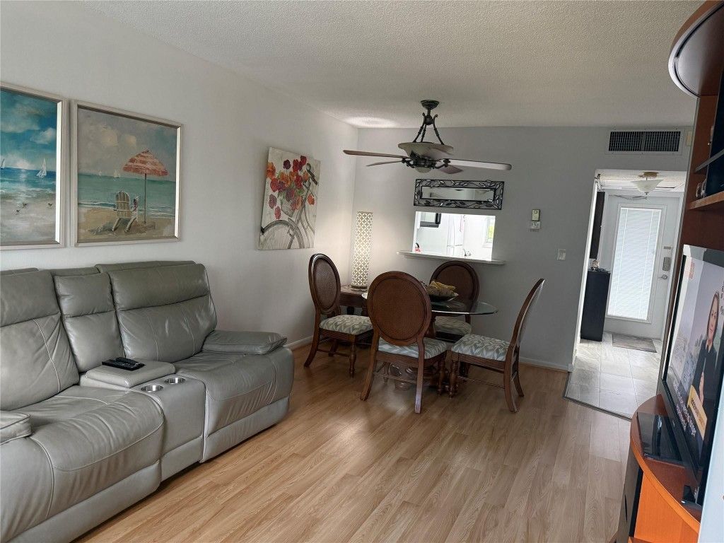 3431 NW 50th Avenue, Unit 304, Lauderdale Lakes, FL 33319 Photo