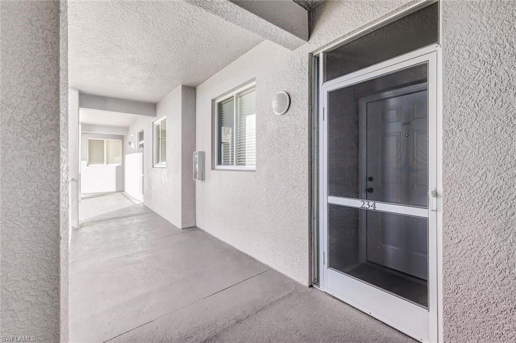 16595 Lake Circle Dr, Unit 234, Fort Myers, FL 33908 Photo