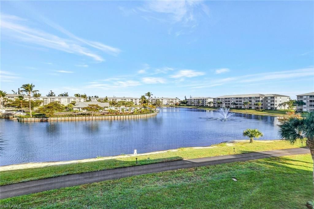 16595 Lake Circle Dr, Unit 234, Fort Myers, FL 33908 Photo