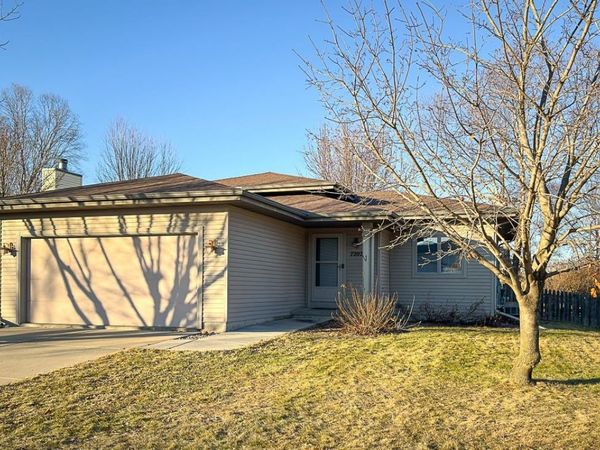 7202 Iris Bloom Drive, Madison, WI 53719