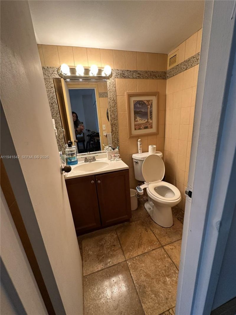 17021 N Bay Rd, Unit 116, Sunny Isles Beach, FL 33160 Photo