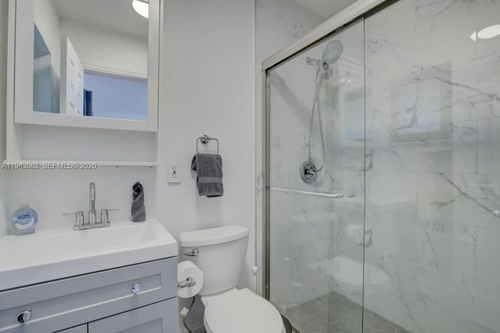 1700 SW 20th St, Fort Lauderdale, FL 33315 Photo