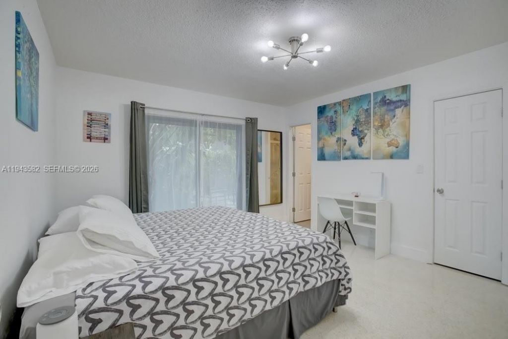 1700 SW 20th St, Fort Lauderdale, FL 33315 Photo