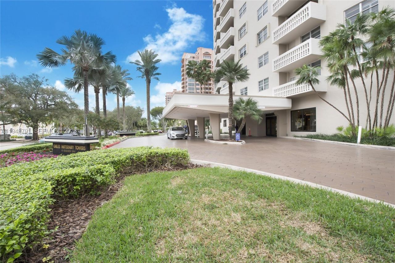 90 Edgewater Dr, Unit 501, Coral Gables, FL 33133 Photo