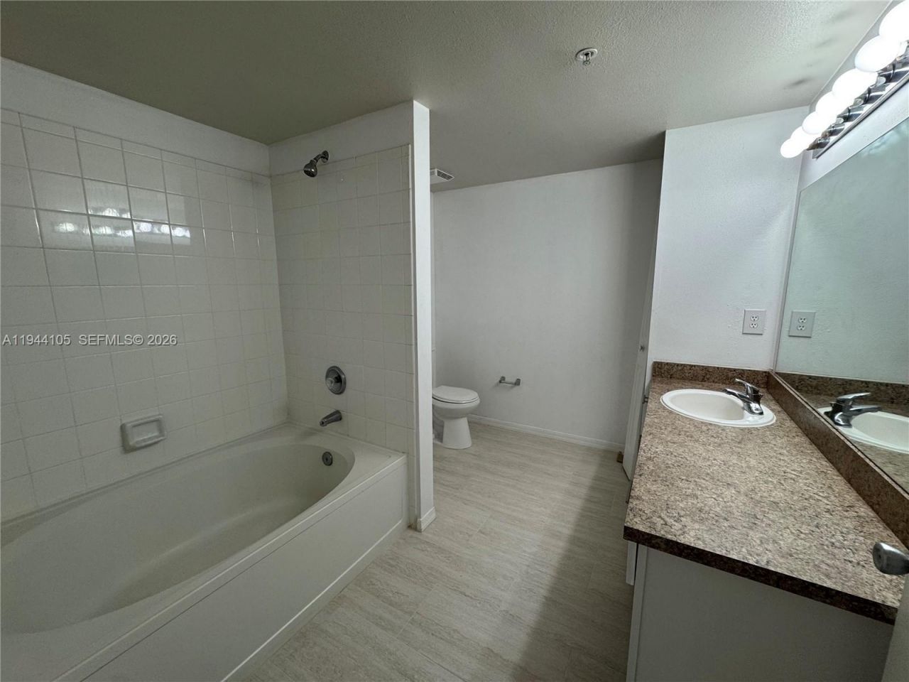 11700 SW 2nd St, Unit 13101, Pembroke Pines, FL 33025 Photo