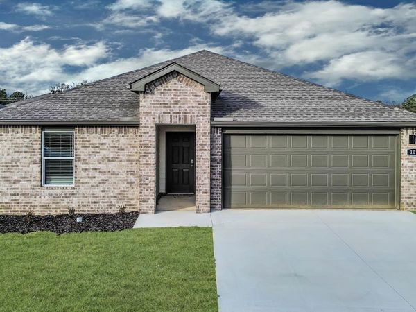 6333 Warwick Drive, Bryant, AR 72002