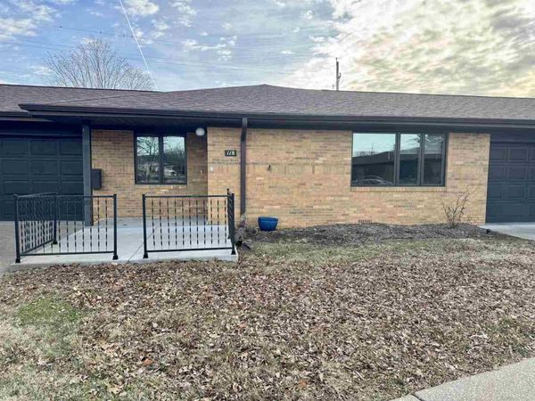 2500 Grant Street, Unit 118, Bettendorf, IL 52722