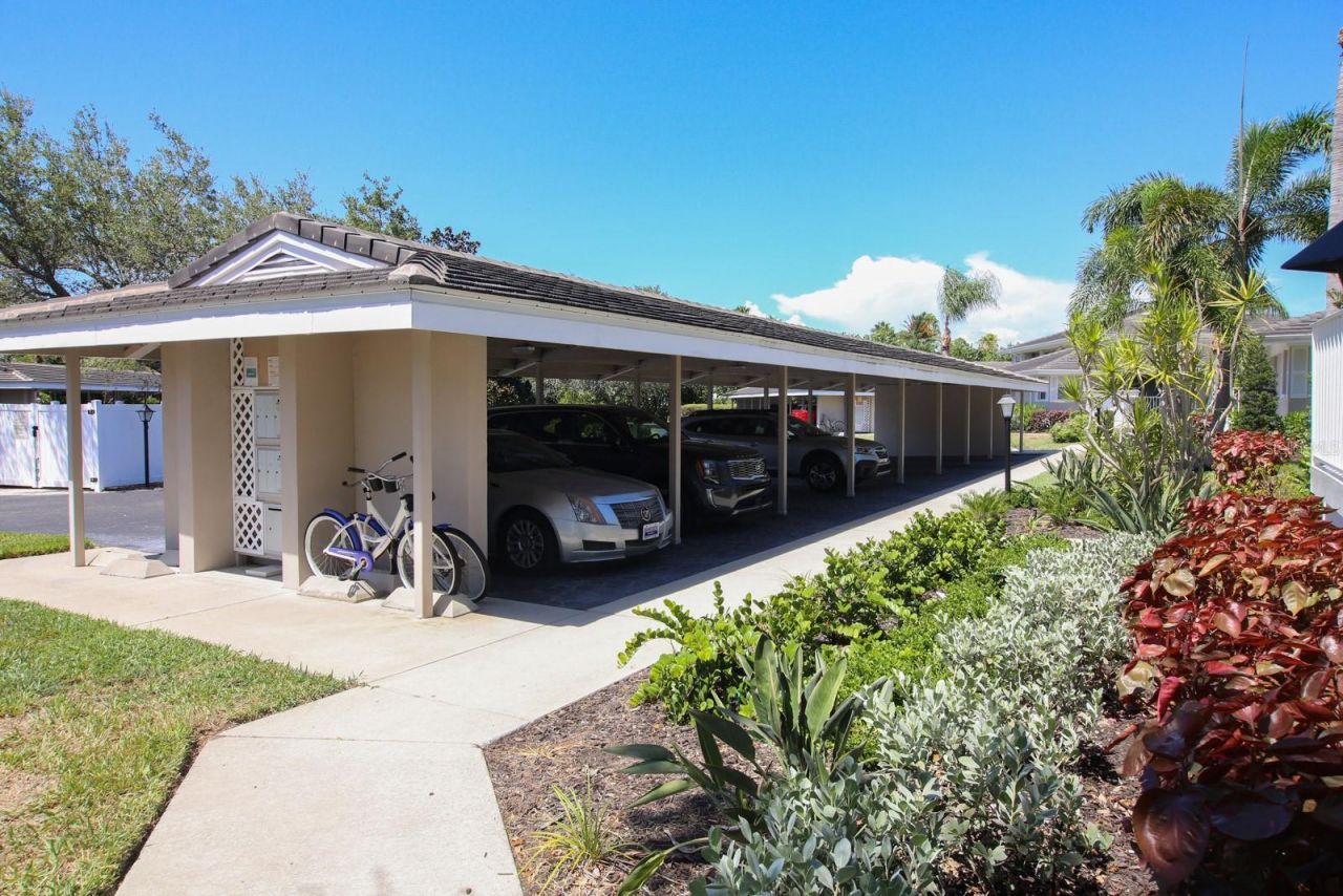 633 Estuary Drive, Bradenton, FL 34209 Photo