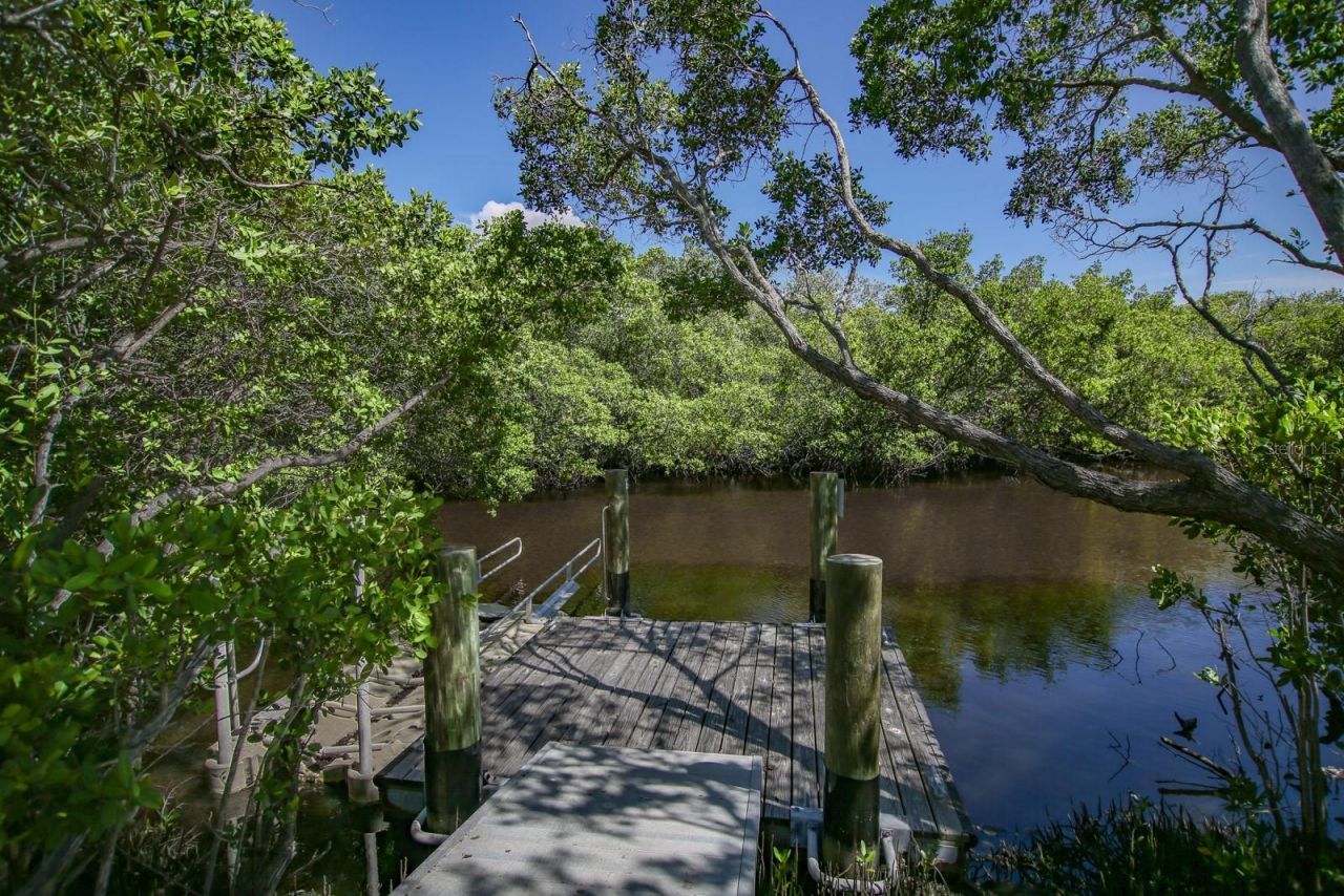 633 Estuary Drive, Bradenton, FL 34209 Photo