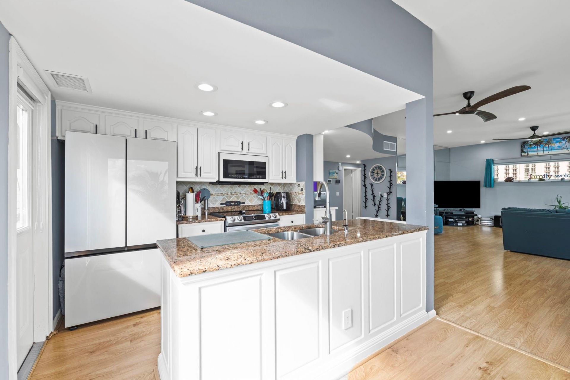 2203 N Surf Road, Hollywood, FL 33019 Photo