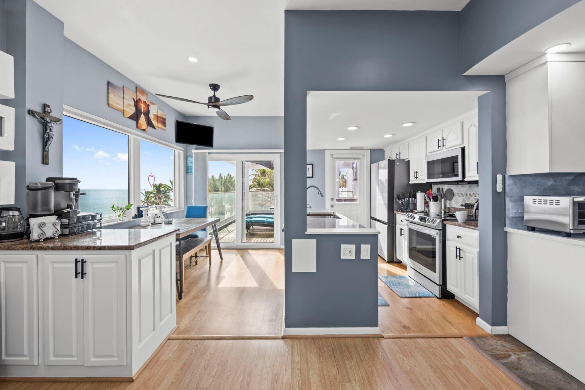 2203 N Surf Road, Hollywood, FL 33019 Photo