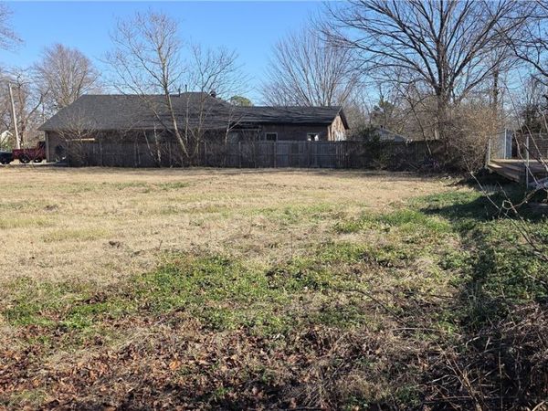 401 E Velma Avenue , Springdale, AR 72764