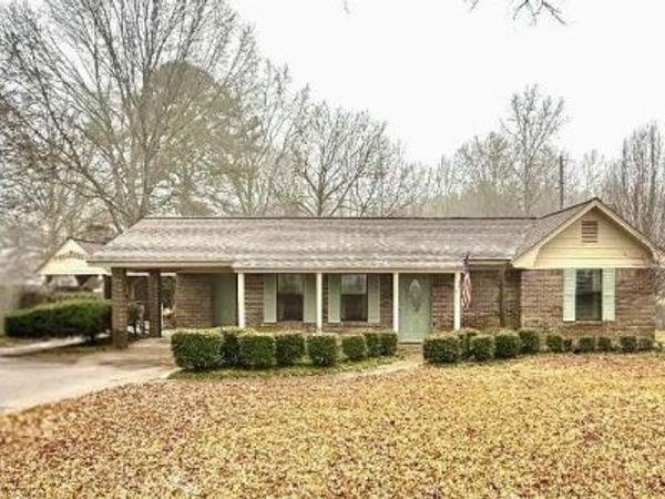 1326 E Old Hwy 82, Eupora, MS 39744