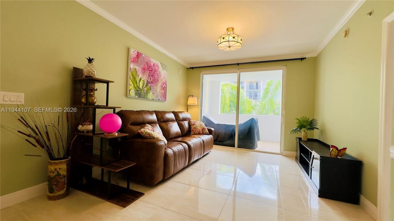 17125 N Bay Rd , Unit 3311, Sunny Isles Beach, FL 33160 Photo