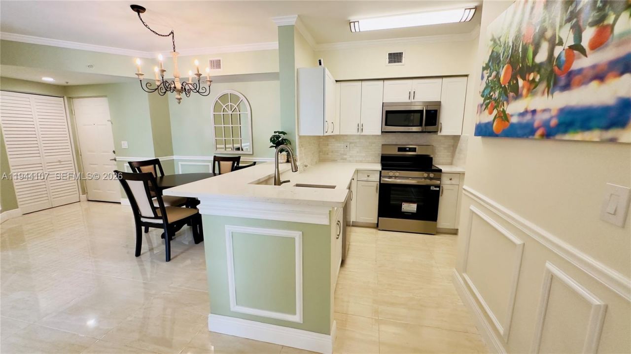 17125 N Bay Rd , Unit 3311, Sunny Isles Beach, FL 33160 Photo