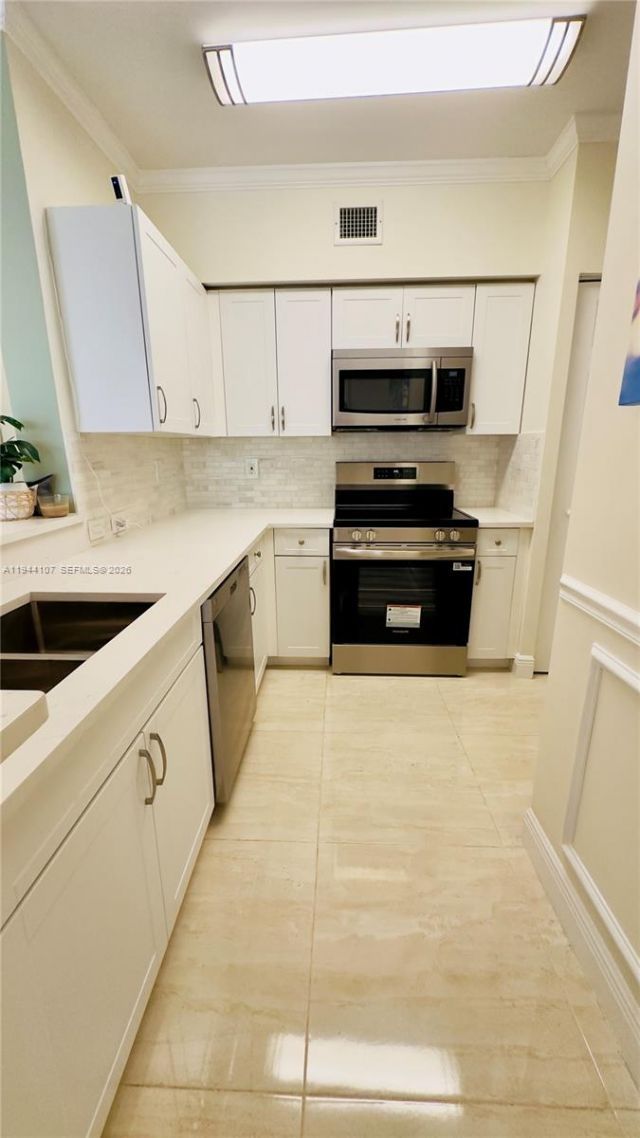 17125 N Bay Rd , Unit 3311, Sunny Isles Beach, FL 33160 Photo