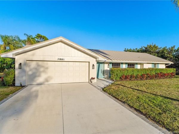 3881 SE Fairway W, Stuart, FL 34997