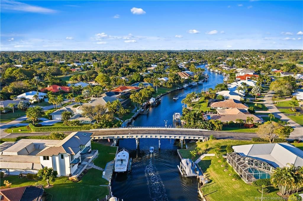 3881 SE Fairway W, Stuart, FL 34997 Photo