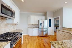 319 Oak Point Landing Drive photo 4